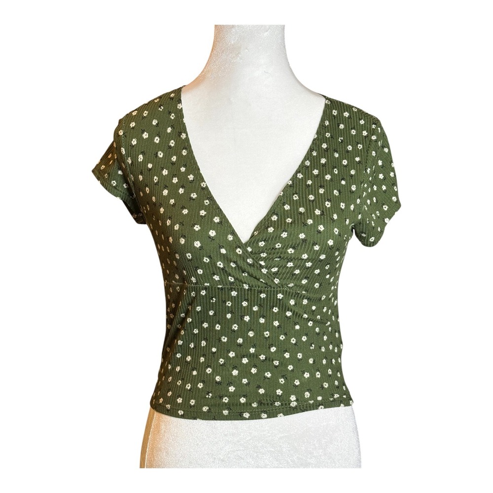 YMI Collections‎ Olive Green Floral Print Ribbed Knit Surplice Crop Top M